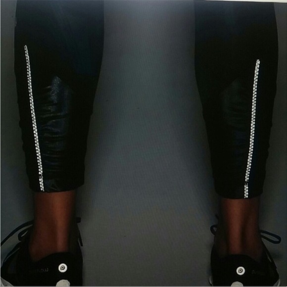 Lululemon Pace Queen Tight Stripe Cadet Blue 6 - Picture 4 of 15